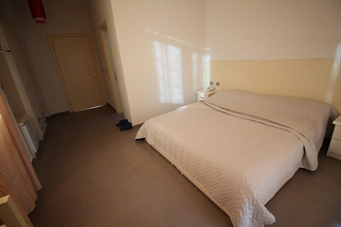 Imagen de la habitación del Hotel Piazza. Foto 13