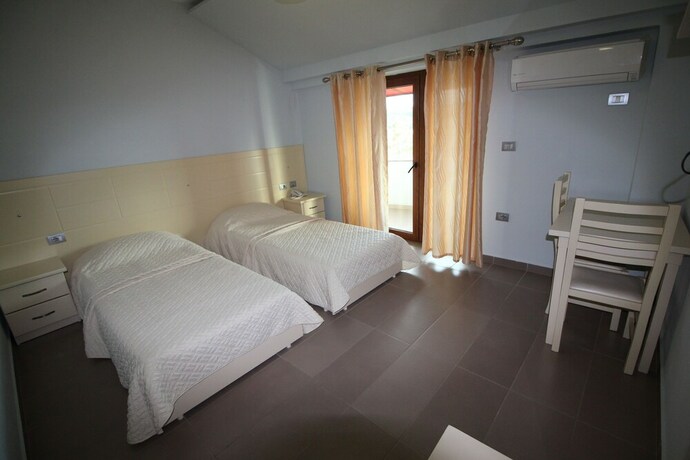 Imagen de la habitación del Hotel Piazza. Foto 14