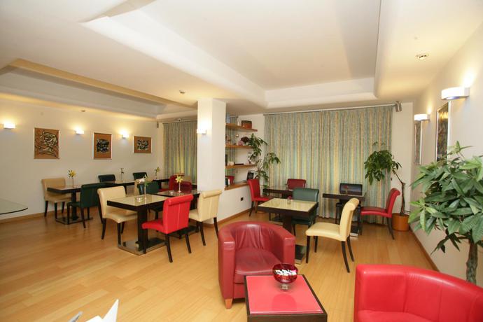 Imagen del bar/restaurante del Hotel Piazza Marconi. Foto 2