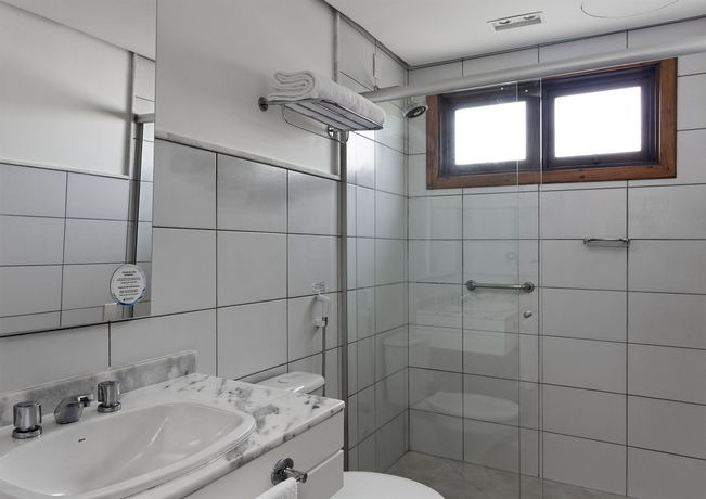Imagen de la habitación del Hotel Piazza Navona Porto Alegre By Intercity. Foto 3