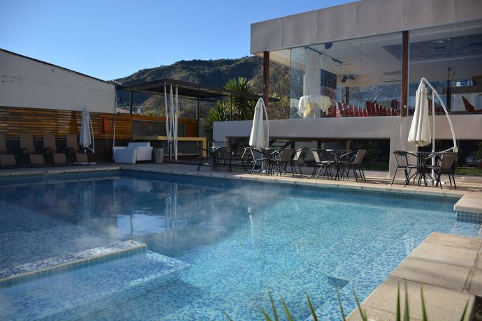 Imagen de la piscina del Hotel Piazza, VILLA CARLOS PAZ. Foto 15
