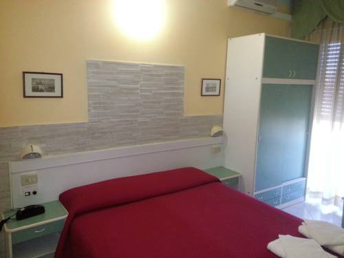 Imagen de la habitación del Hotel Picador. Foto 6