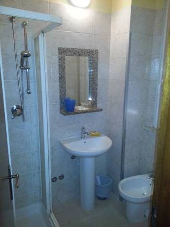 Imagen de la habitación del Hotel Picador. Foto 13