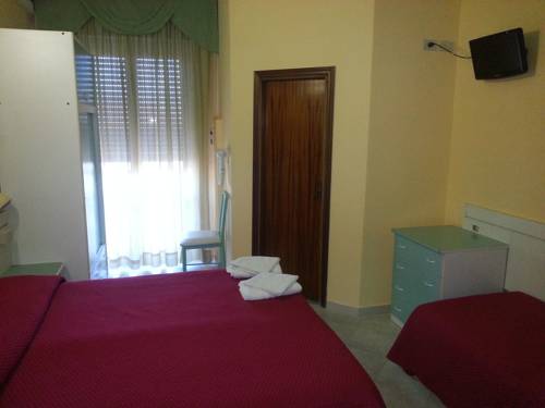 Imagen de la habitación del Hotel Picador. Foto 16