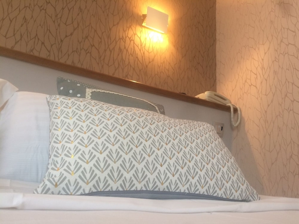 Imagen de la habitación del Hotel Picardy, Gare du Nord. Foto 9