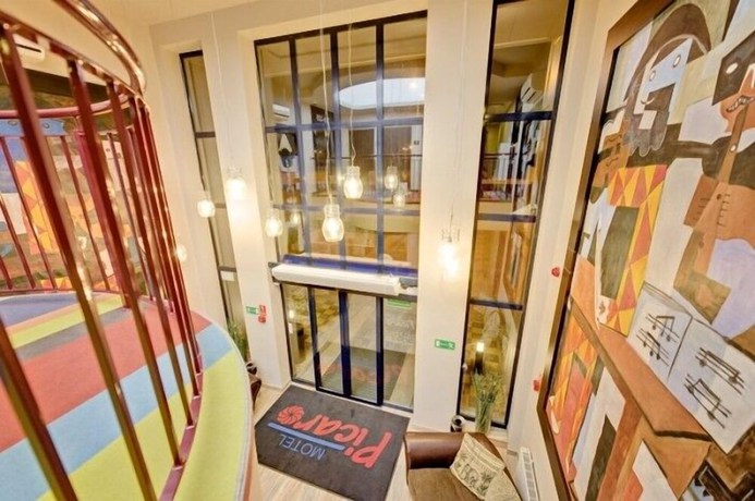 Imagen de los interiores del Hotel Picaro Stok. Foto 18