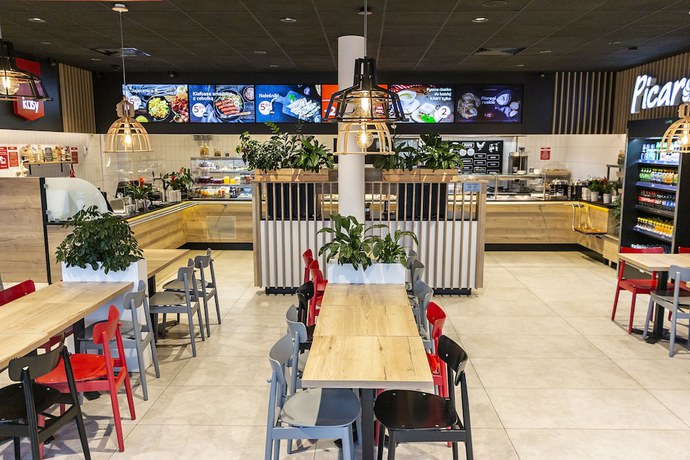 Imagen del bar/restaurante del Hotel Picaro Żarska Wieś P&oacute;łnoc. Foto 4