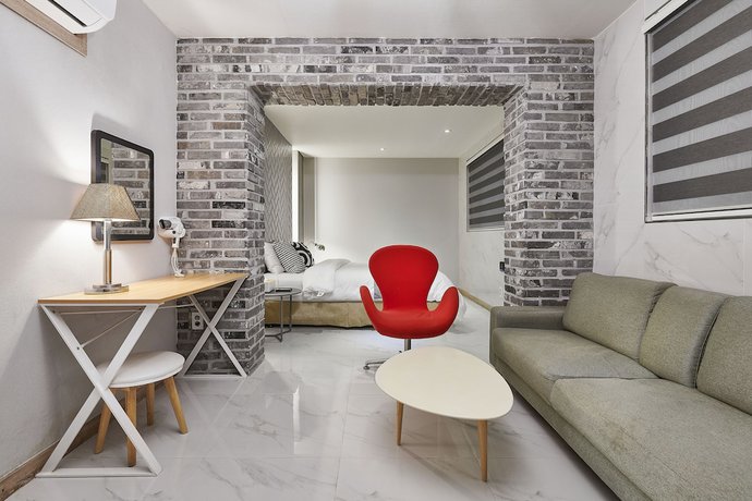 Imagen de la habitación del Hotel Picasso, Donghae. Foto 2