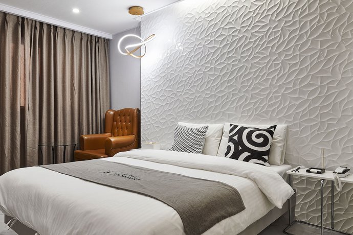 Imagen de la habitación del Hotel Picasso, Donghae. Foto 10