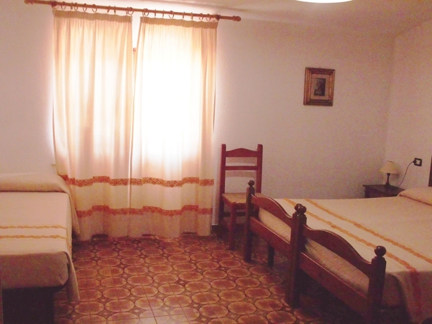 Imagen de la habitación del Hotel Piccada. Foto 8