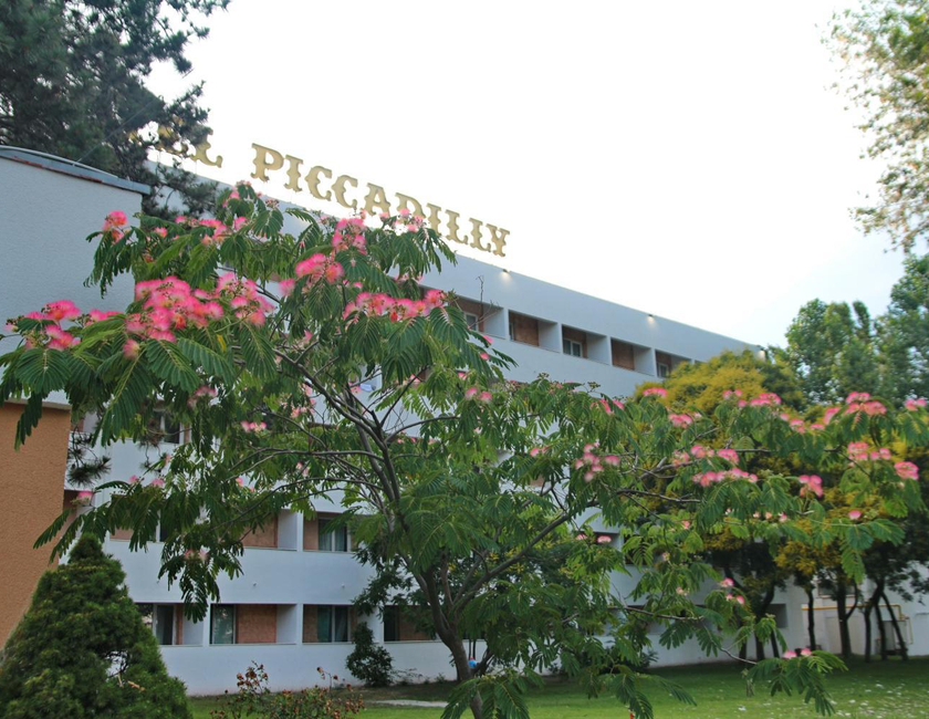 Imagen general del Hotel Piccadilly, MAMAIA. Foto 4