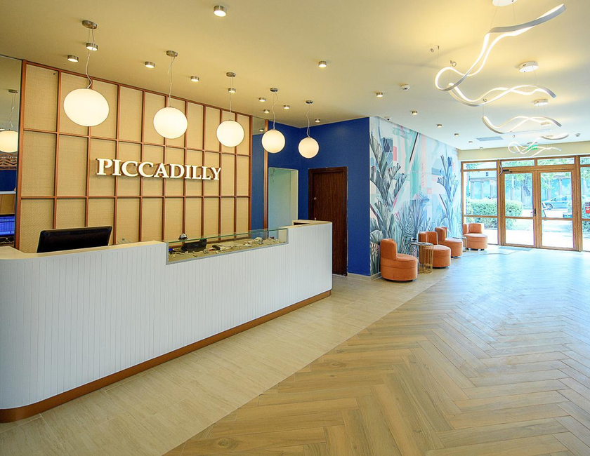 Imagen general del Hotel Piccadilly, MAMAIA. Foto 6