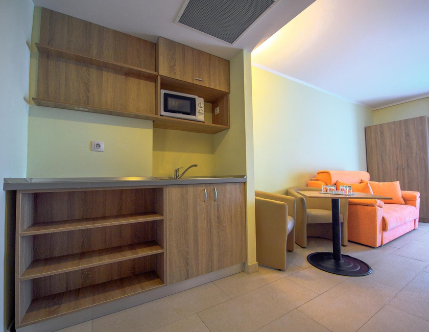 Imagen general del Hotel Piccadilly, MAMAIA. Foto 21