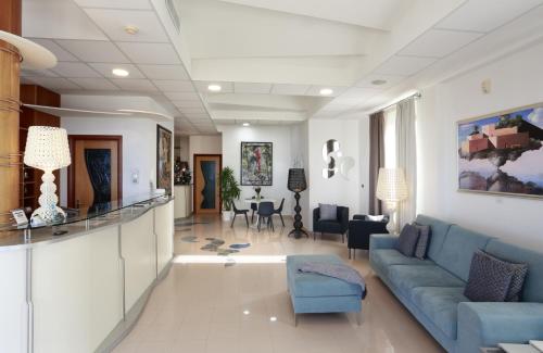 Imagen general del Hotel Piccadilly, Nard&ograve;. Foto 2