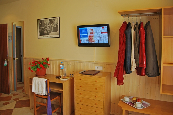 Imagen de la habitación del Hotel Piccadilly Sitges. Foto 8