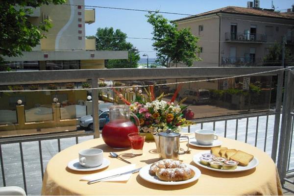 Imagen general del Hotel Piccari. Foto 5
