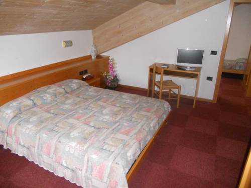 Imagen de la habitación del Hotel Piccola Baita, Molveno. Foto 2