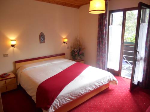 Imagen de la habitación del Hotel Piccola Baita, Molveno. Foto 3