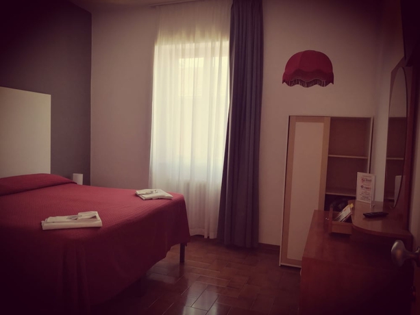 Imagen de la habitación del Hotel Piccola Firenze. Foto 6