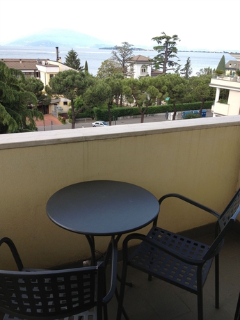 Imagen de la habitación del Hotel Piccola Vela. Foto 7