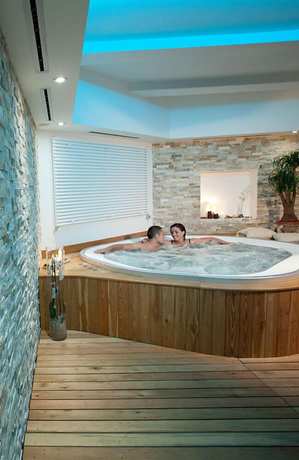 Imagen de la piscina del Hotel Piccolo Aurora. Foto 17