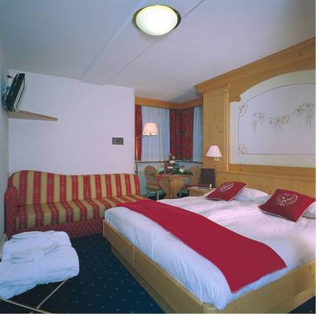 Imagen de la habitación del Hotel Piccolo, Canazei. Foto 5