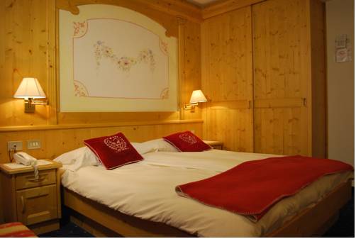 Imagen de la habitación del Hotel Piccolo, Canazei. Foto 6