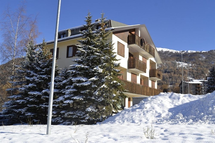 Imagen de los exteriores del Hotel Piccolo Chalet. Foto 10