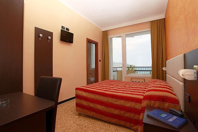 Imagen de la habitación del Hotel Piccolo, Diano Marina. Foto 7