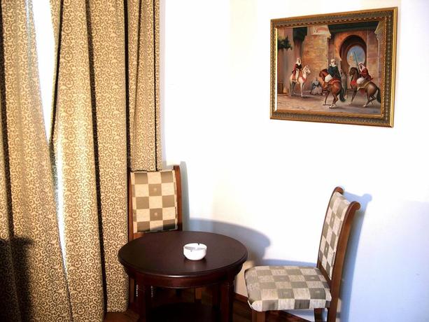 Imagen de los interiores del Hotel Piccolo Mondo, Bucarest. Foto 7
