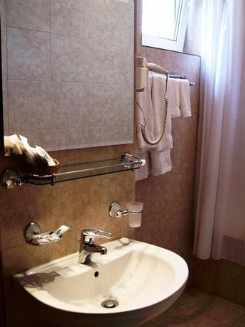 Imagen de los interiores del Hotel Piccolo Mondo, Bucarest. Foto 8