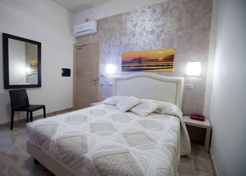 Imagen de la habitación del Hotel Piccolo Mondo, San Vito Lo Capo. Foto 9
