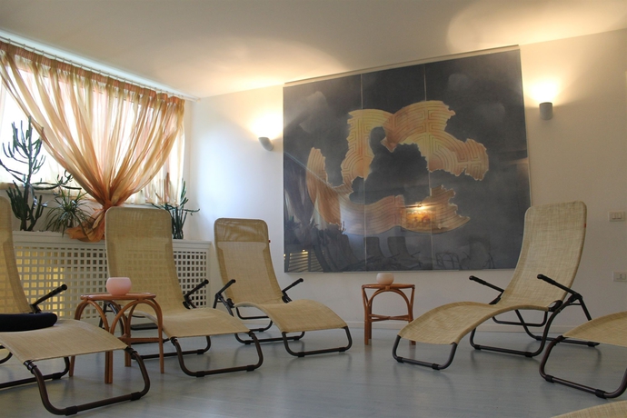 Imagen de la piscina del Hotel Piccolo Mondo, Torbole Sul Garda. Foto 16
