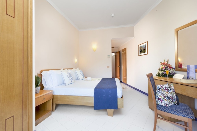 Imagen de la habitación del Hotel Piccolo Paradiso, Massa Lubrense. Foto 11