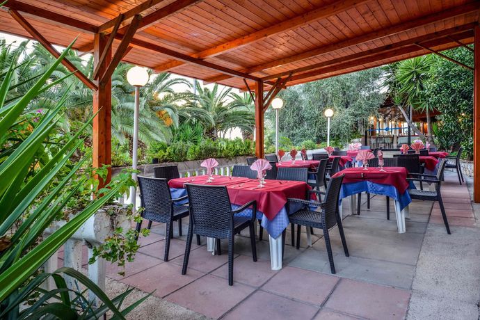 Imagen del bar/restaurante del Hotel Piccolo Paradiso, Peschici. Foto 2