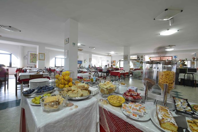 Imagen del bar/restaurante del Hotel Piccolo Paradiso, Peschici. Foto 8