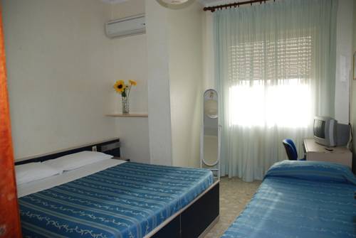 Imagen de la habitación del Hotel Piccolo, Santa Eufemia Lamezia. Foto 9