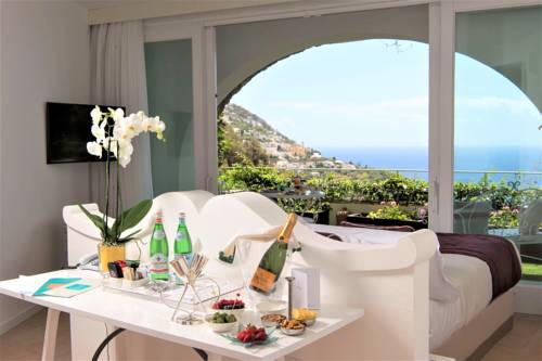 Imagen de la habitación del Hotel Piccolo Sant'andrea. Foto 3