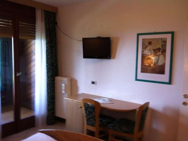 Imagen de la habitación del Hotel Piccolo Sciliar. Foto 7