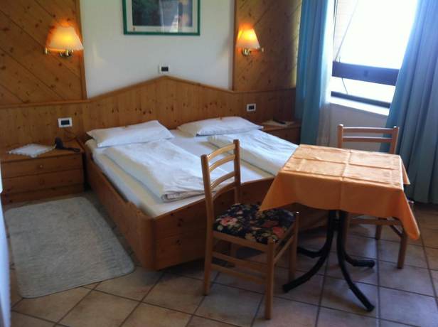 Imagen de la habitación del Hotel Piccolo Sciliar. Foto 9