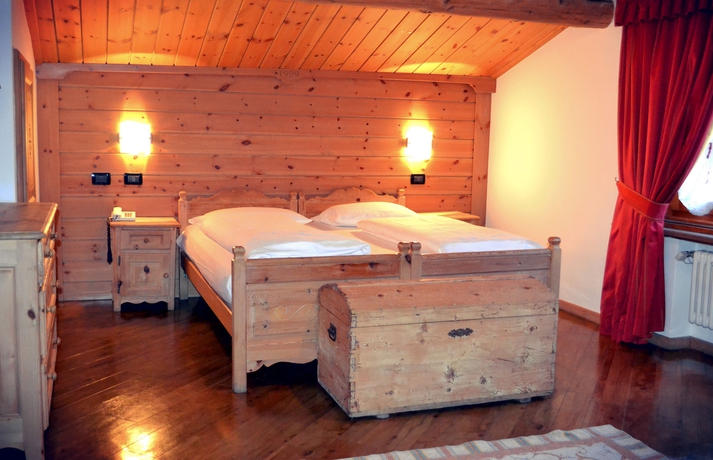 Imagen de la habitación del Hotel Piccolo Tibet. Foto 14