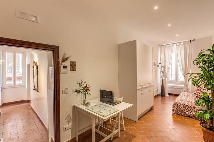 Imagen de los interiores del Hotel Piccolo Trevi Suites. Foto 20