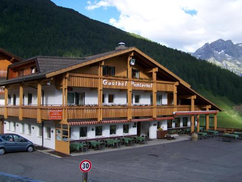 Imagen de la habitación del Hotel Pichlerhof, Campo Tures. Foto 5