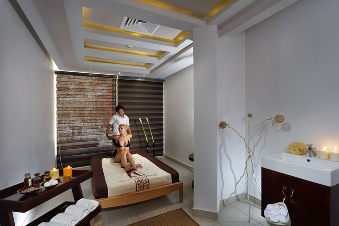 Imagen de los interiores del Hotel Pickalbatros Aqua Blu Sharm El Sheikh. Foto 13