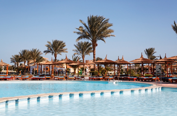 Imagen de la piscina del Hotel Pickalbatros Dana Beach Resort - Hurghada. Foto 12