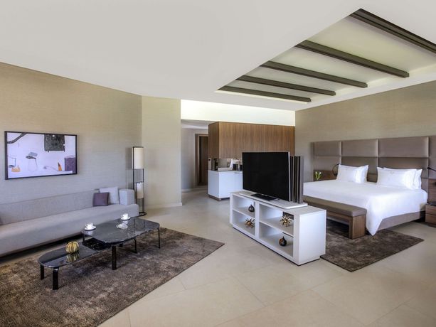 Imagen de la habitación del Hotel Pickalbatros Golf Luxury Suites. Foto 7