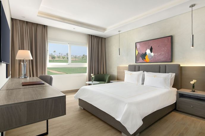 Imagen de la habitación del Hotel Pickalbatros Golf Luxury Suites. Foto 19