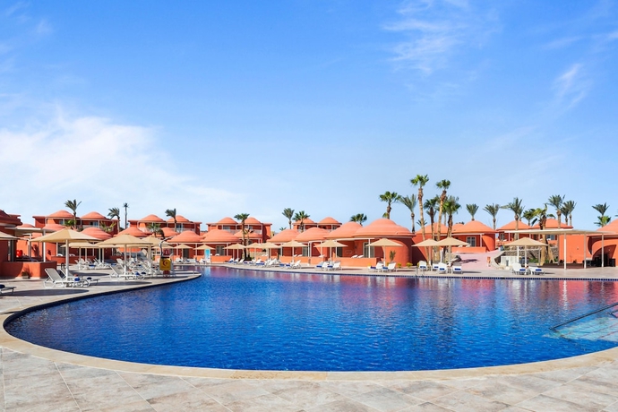 Imagen de la piscina del Hotel Pickalbatros Laguna Club Resort Sharm El Sheikh. Foto 15