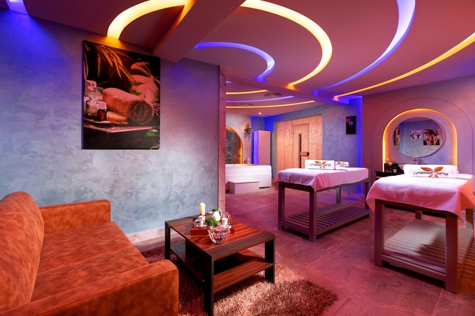 Imagen de la piscina del Hotel Pickalbatros Laguna Club Resort Sharm El Sheikh. Foto 19