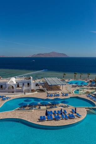 Imagen de la piscina del Hotel Pickalbatros Palace Sharm and Aqua Park. Foto 11